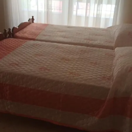 Apartment The Family House Golem (Tirana)